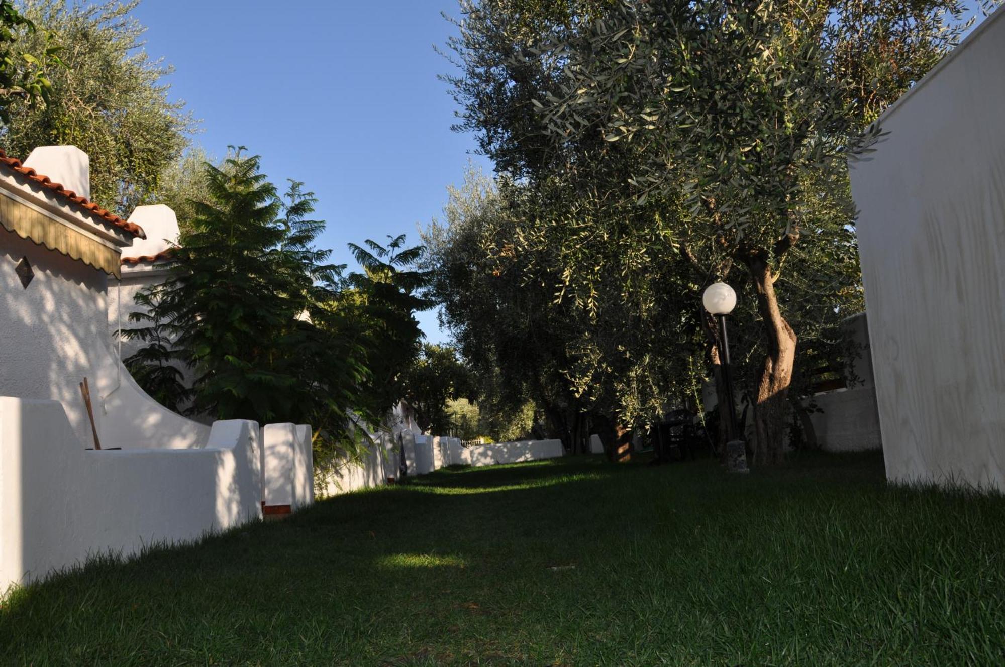 Hotel Il Melograno Mattinata Extérieur photo